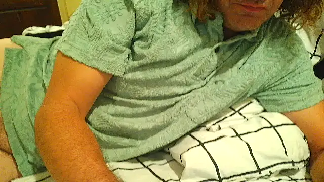 Snapshot of costanza7070 chatting on 6, 10, 2025 costanza7070 online show from 6, 10, 2025