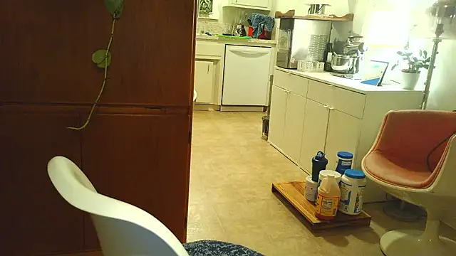 Snapshot of costanza7070 chatting on 23, 10, 2025 costanza7070 online show from 23, 10, 2025