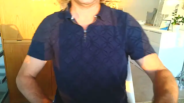 Snapshot of costanza7070 chatting on 3, 11, 2025 costanza7070 online show from 3, 11, 2025