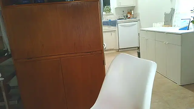 Snapshot of costanza7070 chatting on 4, 11, 2025 costanza7070 online show from 4, 11, 2025