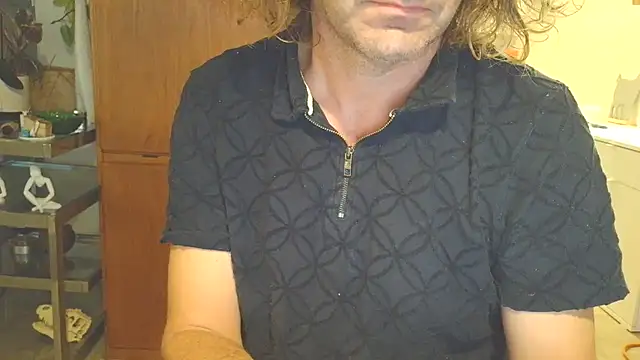 Snapshot of costanza7070 chatting on 13, 11, 2025 costanza7070 online show from 13, 11, 2025