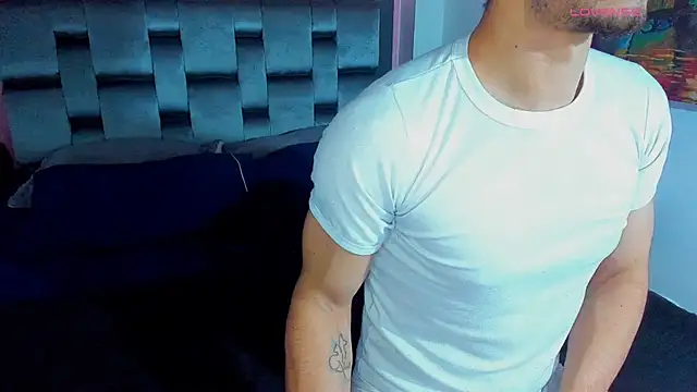 Snapshot of Piggy_Eddy chatting on 24, 1, 2025 Piggy Eddy online show from 24, 1, 2025