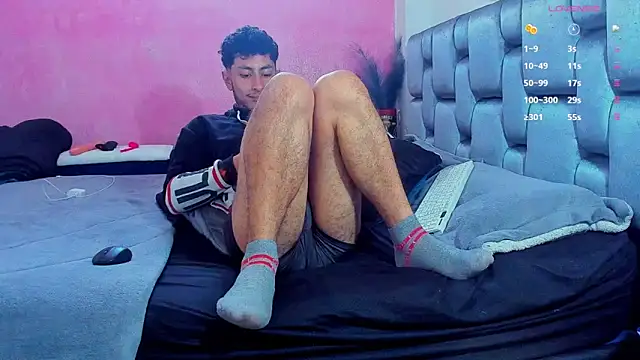 Snapshot of Piggy_Eddy chatting on 5, 3, 2025 Piggy Eddy online show from 5, 3, 2025