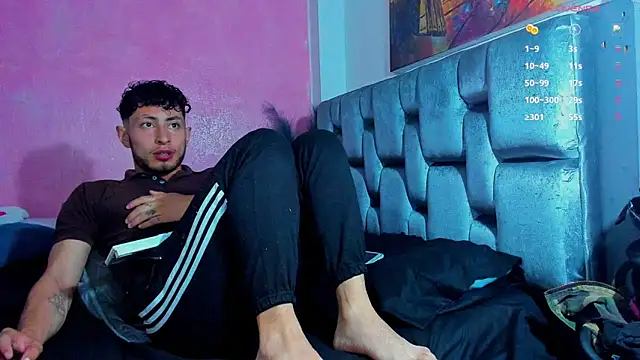 Snapshot of Piggy_Eddy chatting on 23, 3, 2025 Piggy Eddy online show from 23, 3, 2025