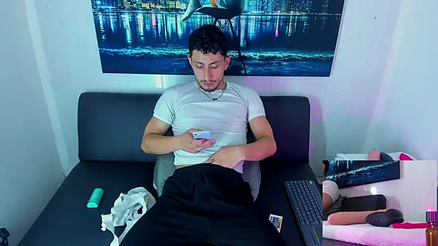 Snapshot of Piggy_Eddy chatting on 19, 9, 2025 Piggy Eddy online show from 19, 9, 2025