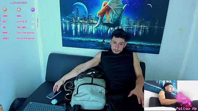 Snapshot of Piggy_Eddy chatting on 10, 10, 2025 Piggy Eddy online show from 10, 10, 2025