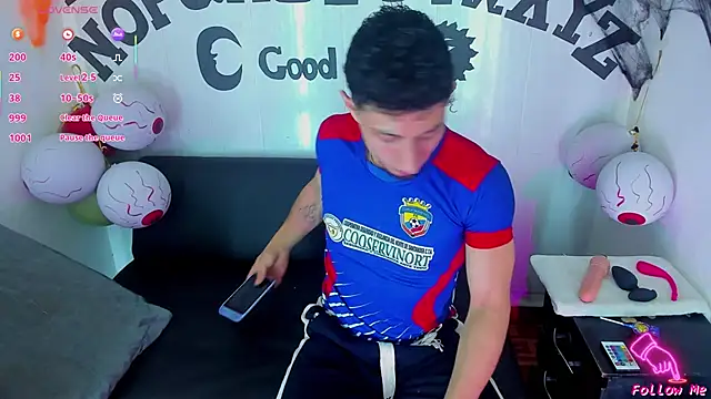 Snapshot of Piggy_Eddy chatting on 22, 10, 2025 Piggy Eddy online show from 22, 10, 2025