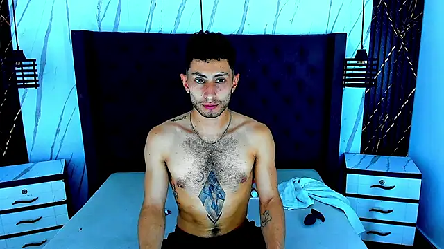 Snapshot of Piggy_Eddy chatting on 10, 11, 2025 Piggy Eddy online show from 10, 11, 2025