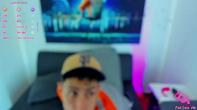 Snapshot of Piggy_Eddy chatting on 18, 11, 2025 Piggy Eddy online show from 18, 11, 2025