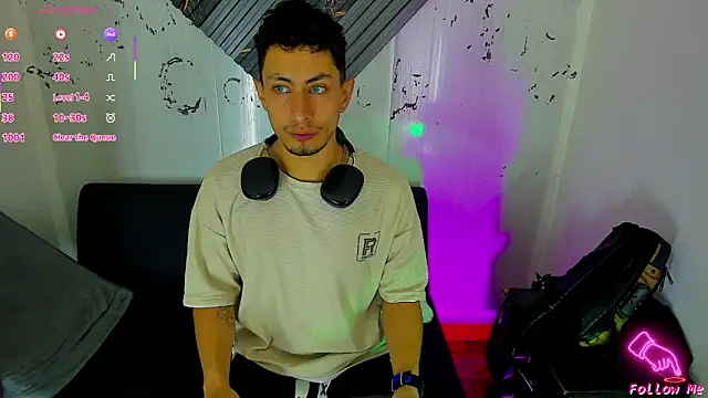 Snapshot of Piggy_Eddy chatting on 21, 11, 2025 Piggy Eddy online show from 21, 11, 2025