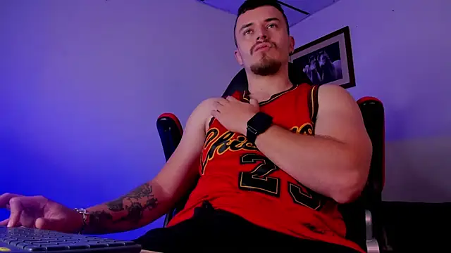 Snapshot of james_connor2 chatting on 27, 12, 2024 james connor2 online show from 27, 12, 2024