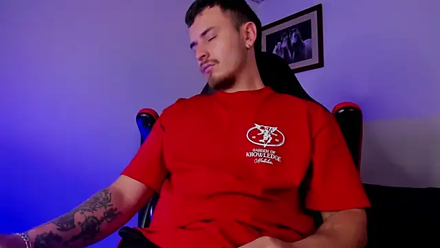 Snapshot of james_connor2 chatting on 31, 12, 2024 james connor2 online show from 31, 12, 2024