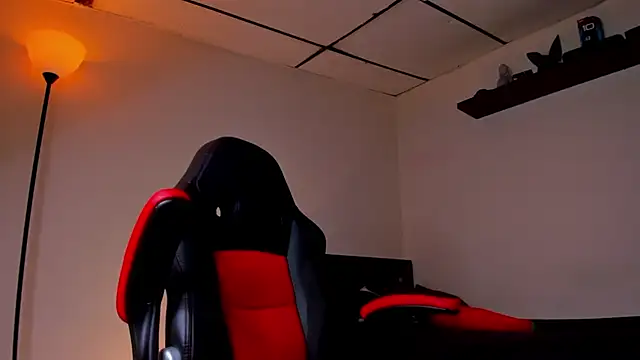 Snapshot of james_connor2 chatting on 8, 9, 2025 james connor2 online show from 8, 9, 2025