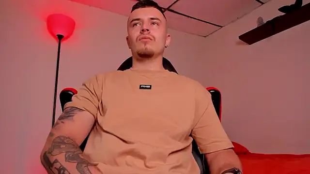 Snapshot of james_connor2 chatting on 22, 10, 2025 james connor2 online show from 22, 10, 2025