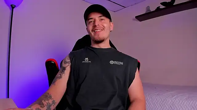 Snapshot of james_connor2 chatting on 9, 11, 2025 james connor2 online show from 9, 11, 2025