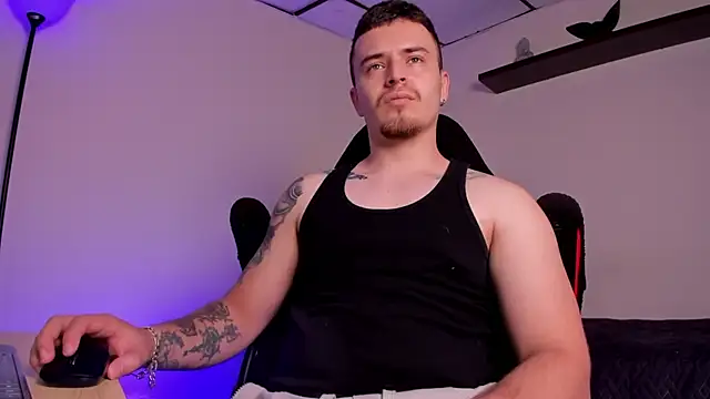 Snapshot of james_connor2 chatting on 27, 11, 2025 james connor2 online show from 27, 11, 2025