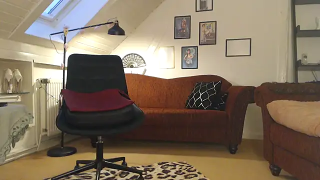 GinaBlonde online show from 16, 1, 2025