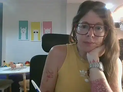 Snapshot of Calentandote chatting on 9, 10, 2025 Calentandote online show from 9, 10, 2025