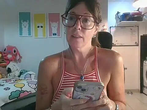 Snapshot of Calentandote chatting on 2, 2, 2026 Calentandote online show from 2, 2, 2026