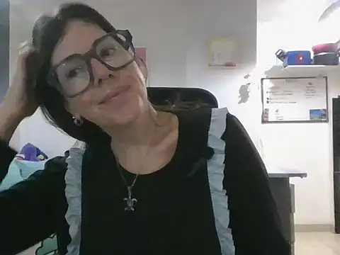Snapshot of Calentandote chatting on 25, 5, 2026 Calentandote online show from 25, 5, 2026