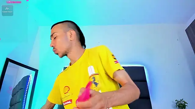 Snapshot of steven_hott8 chatting on 2, 3, 2025 steven hott8 online show from 2, 3, 2025