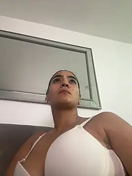 Snapshot of NatyFerrer_ chatting on 7, 7, 2026 NatyFerrer online show from 7, 7, 2026