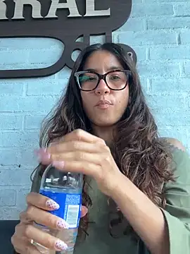 Snapshot of ValeriEvan chatting on 25, 5, 2026 ValeriEvan online show from 25, 5, 2026