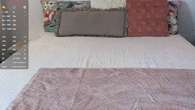 Snapshot of AliceMYs chatting on 4, 11, 2025 AliceMYs online show from 4, 11, 2025