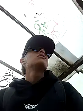 Cuervo maniaco online show from 22, 12, 2024