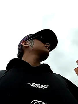 Cuervo maniaco online show from 27, 12, 2024