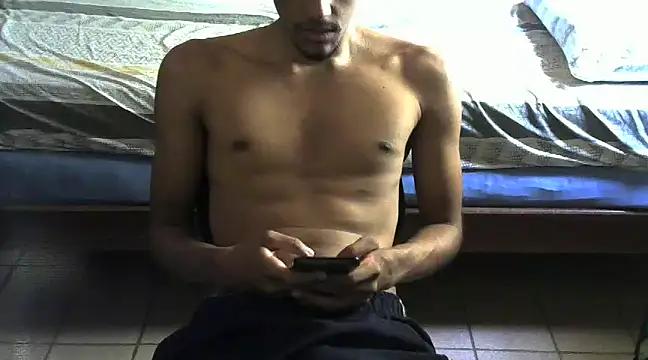 Snapshot of RenziTatte chatting on 22, 1, 2025 RenziTatte online show from 22, 1, 2025