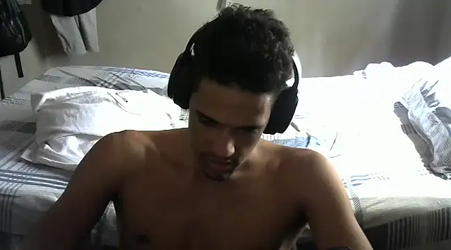 Snapshot of RenziTatte chatting on 28, 2, 2025 RenziTatte online show from 28, 2, 2025