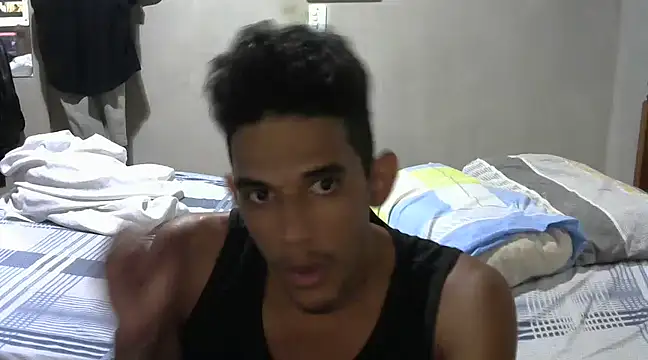 Snapshot of RenziTatte chatting on 28, 2, 2025 RenziTatte online show from 28, 2, 2025