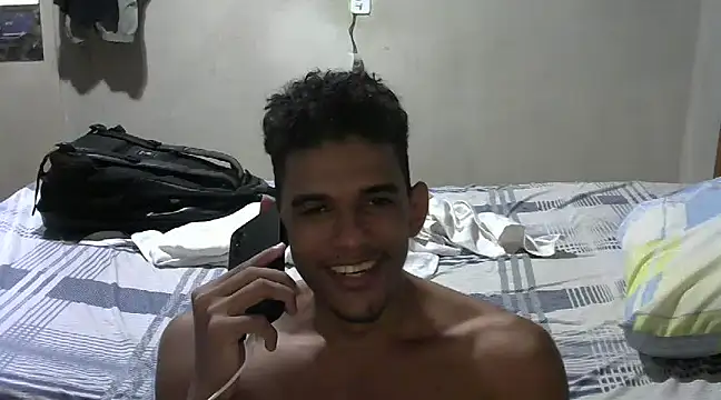 Snapshot of RenziTatte chatting on 1, 3, 2025 RenziTatte online show from 1, 3, 2025