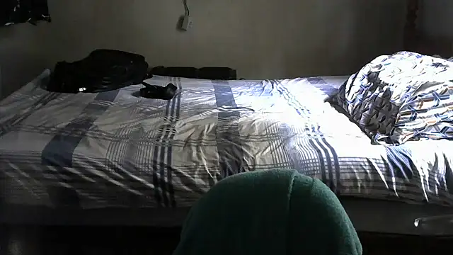 Snapshot of RenziTatte chatting on 13, 3, 2025 RenziTatte online show from 13, 3, 2025