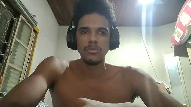 Snapshot of RenziTatte chatting on 14, 3, 2025 RenziTatte online show from 14, 3, 2025