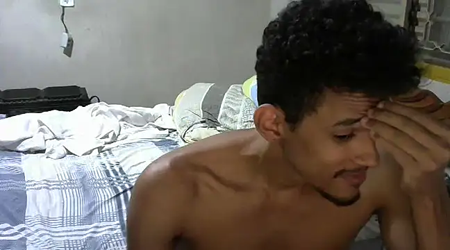 Snapshot of RenziTatte chatting on 21, 3, 2025 RenziTatte online show from 21, 3, 2025