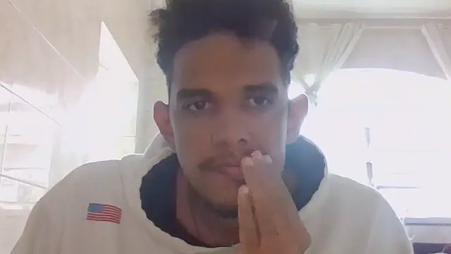 Snapshot of RenziTatte chatting on 22, 9, 2025 RenziTatte online show from 22, 9, 2025