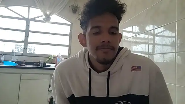 Snapshot of RenziTatte chatting on 27, 9, 2025 RenziTatte online show from 27, 9, 2025