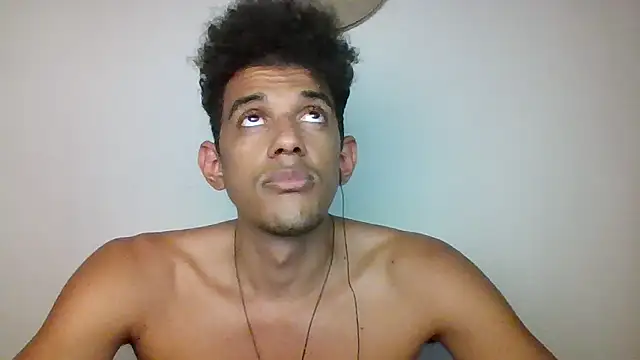 Snapshot of RenziTatte chatting on 5, 10, 2025 RenziTatte online show from 5, 10, 2025