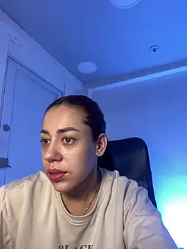 Snapshot of AnnbellaRosse chatting on 28, 10, 2025 AnnbellaRosse online show from 28, 10, 2025