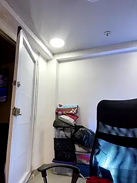 Snapshot of AnnbellaRosse chatting on 18, 12, 2025 AnnbellaRosse online show from 18, 12, 2025