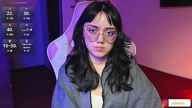 Snapshot of suzumi__ chatting on 20, 12, 2024 suzumi online show from 20, 12, 2024