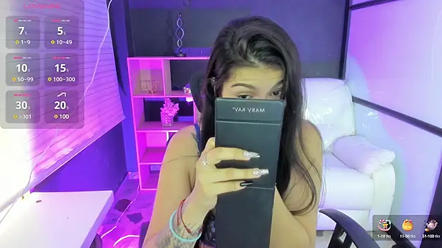 Snapshot of TifanyWhite_ chatting on 18, 2, 2025 TifanyWhite online show from 18, 2, 2025