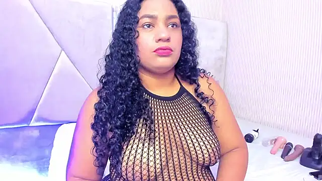 Snapshot of Annie-Wolf chatting on 1, 3, 2025 Annie-Wolf online show from 1, 3, 2025