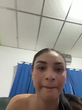 Snapshot of valezole chatting on 16, 7, 2026 valezole online show from 16, 7, 2026