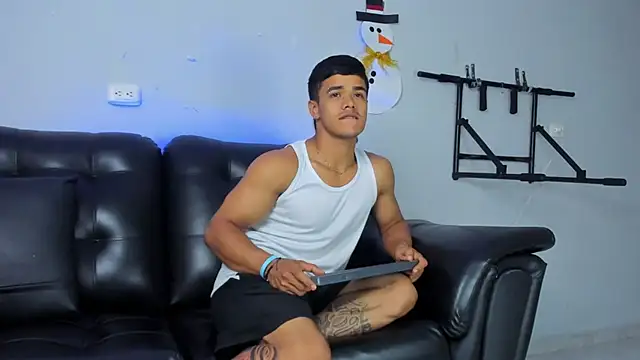 Rob saenz  online show from 17, 12, 2024