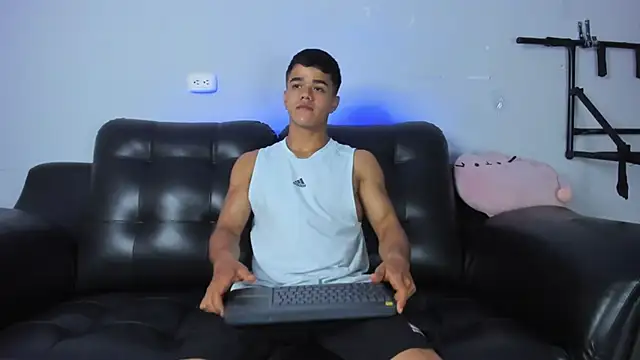 Rob saenz  online show from 18, 2, 2025