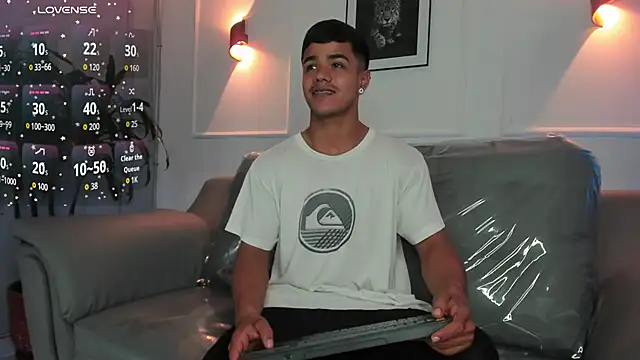 Rob saenz  online show from 4, 12, 2025