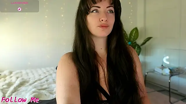 Snapshot of Sapphir3xoxo chatting on 2, 2, 2026 Sapphir3xoxo online show from 2, 2, 2026